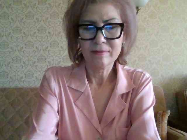 ElegantLady00 webcam