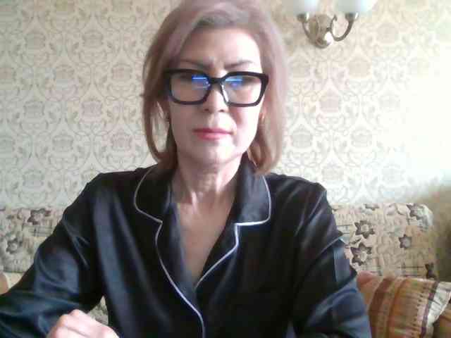 ElegantLady00 webcam