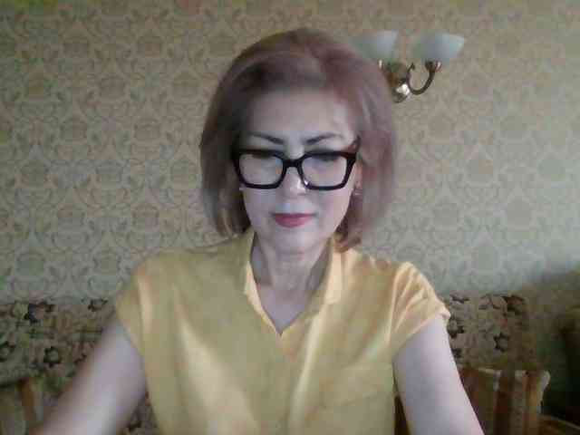 Elegant00Lady