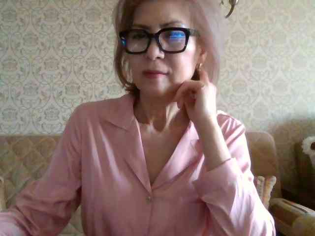 ElegantLady00 webcam