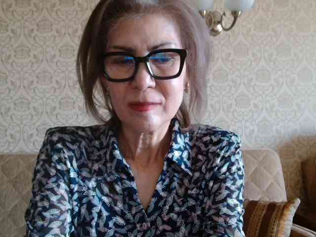 ElegantLady00 webcam