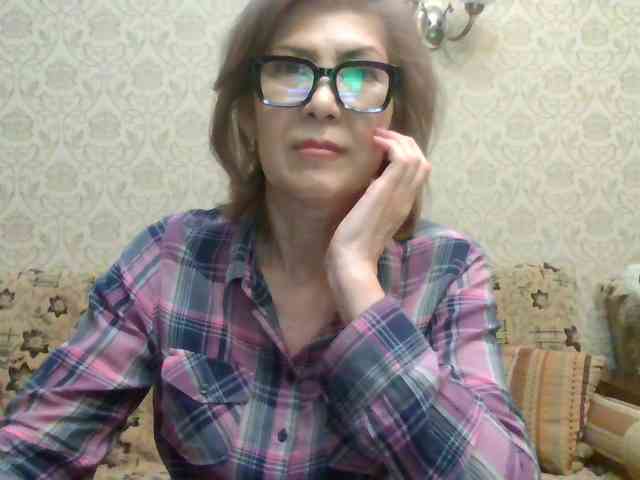 Elegant00Lady