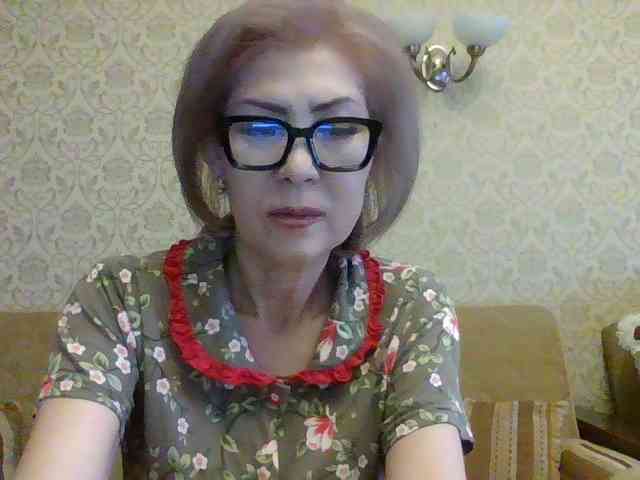 ElegantLady00 webcam