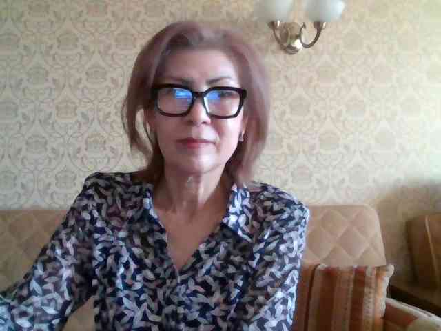 ElegantLady00 webcam