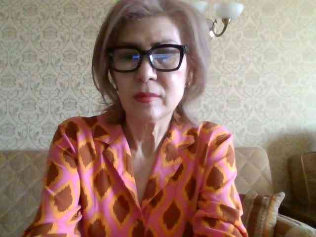 ElegantLady00 webcam
