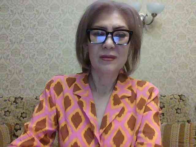 ElegantLady00 webcam