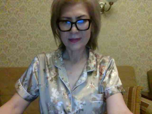 Elegant00Lady