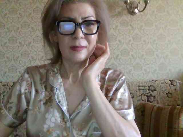ElegantLady00 webcam
