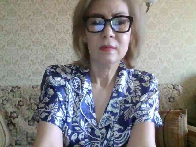 Elegant00Lady