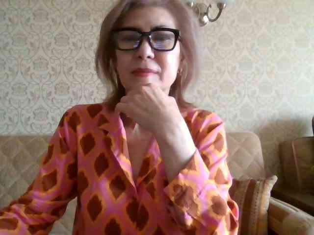 ElegantLady00 webcam
