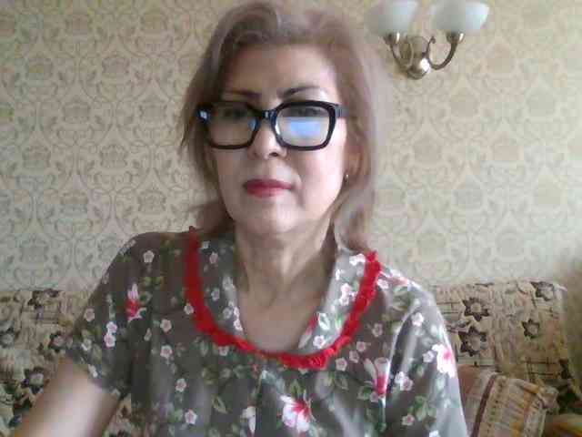 ElegantLady00 webcam