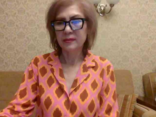 Model: ElegantLady00