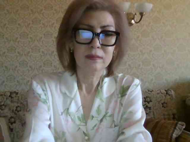 ElegantLady00 webcam