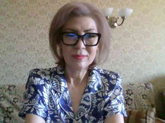 ElegantLady00 webcam