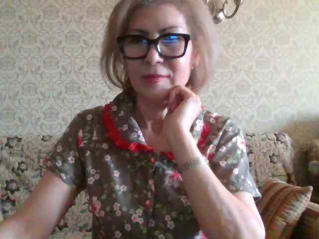 ElegantLady00 webcam