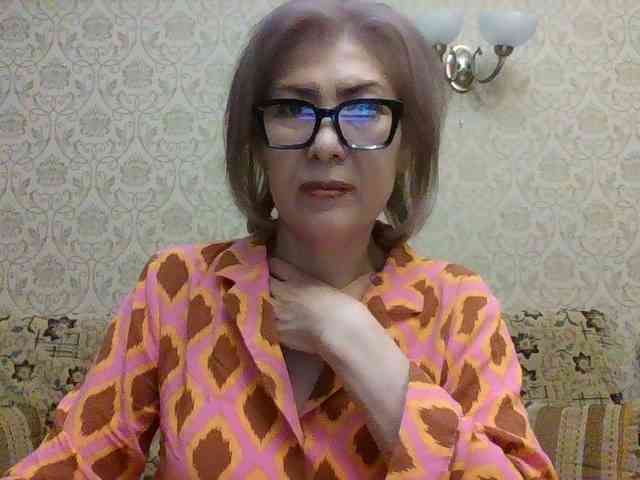ElegantLady00 webcam