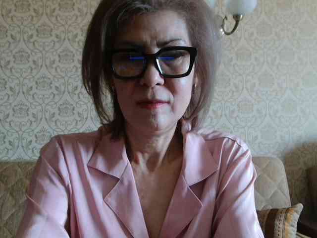 ElegantLady00 webcam