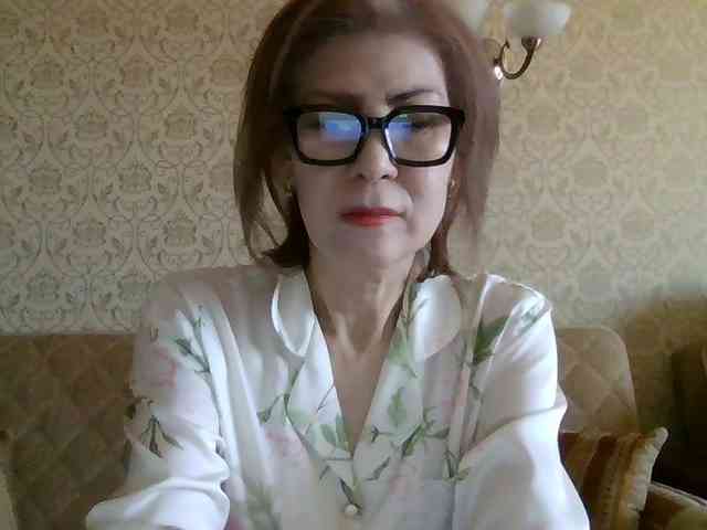 ElegantLady00 webcam