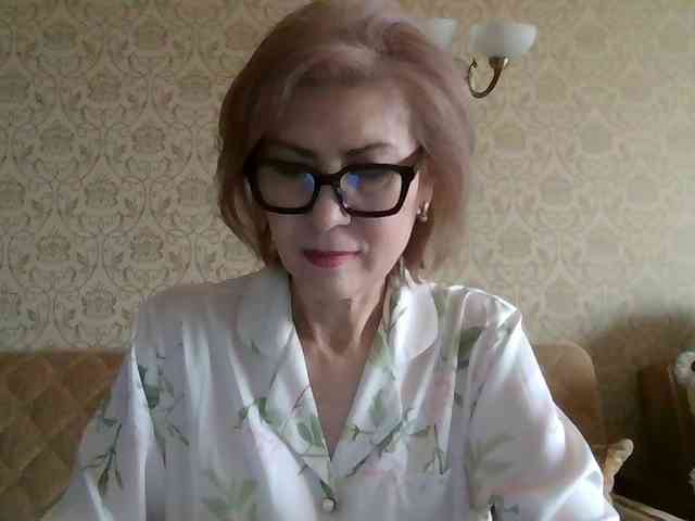 ElegantLady00 webcam