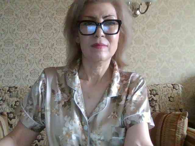 ElegantLady00 webcam