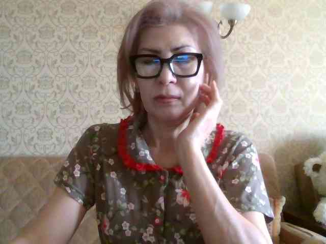 ElegantLady00 webcam