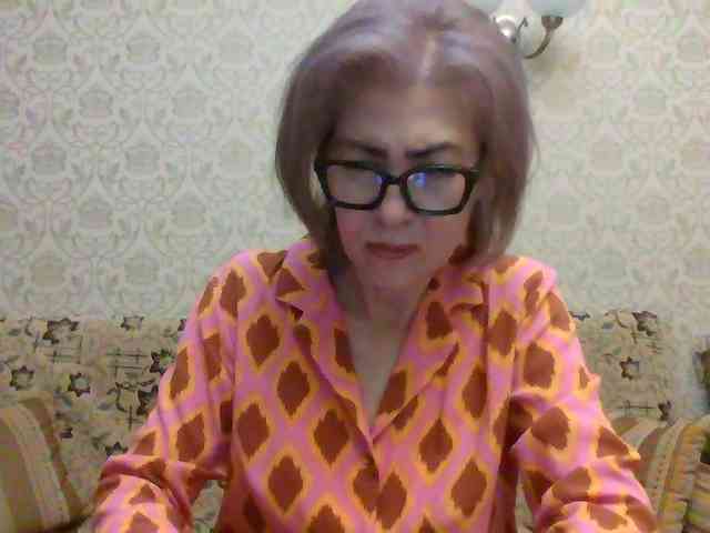 ElegantLady00 webcam