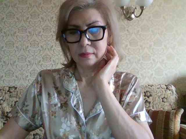 ElegantLady00 webcam