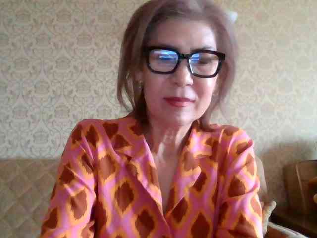 ElegantLady00 webcam