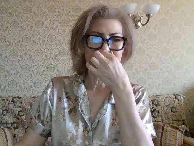 ElegantLady00 webcam
