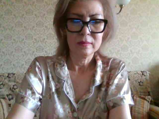 ElegantLady00 webcam