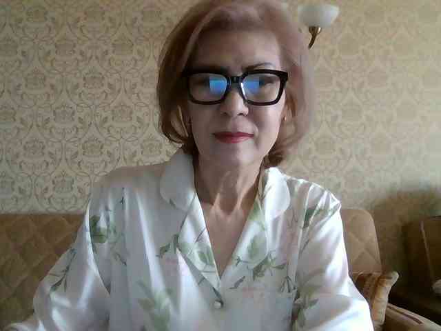 ElegantLady00 webcam