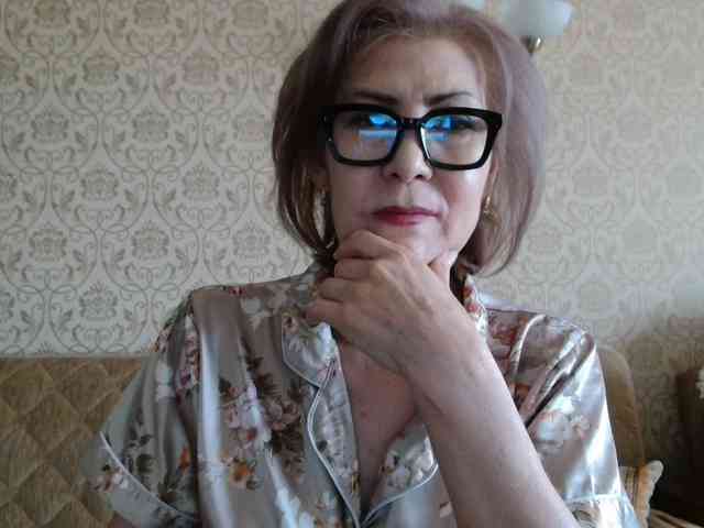 ElegantLady00 webcam