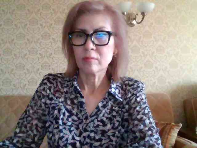 ElegantLady00 webcam