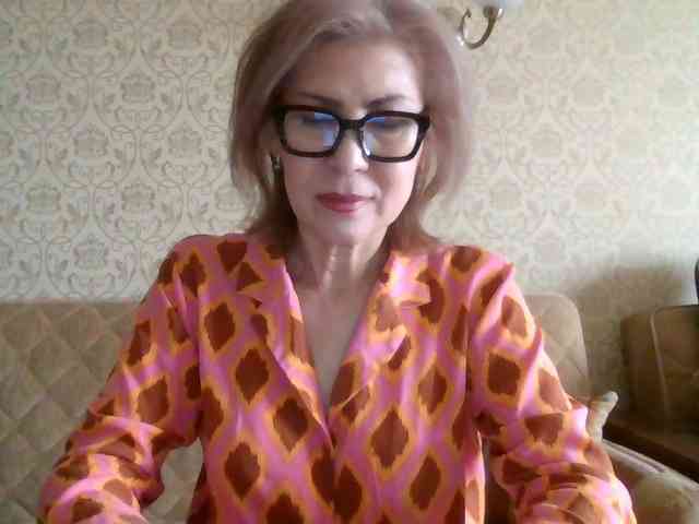 ElegantLady00 webcam