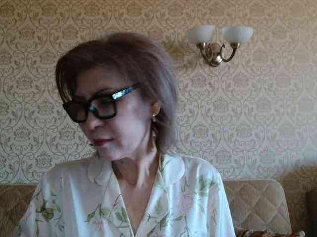 ElegantLady00 webcam