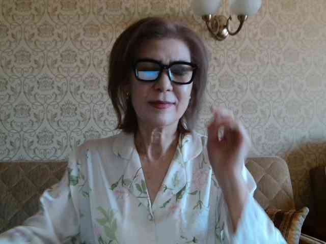 ElegantLady00 webcam