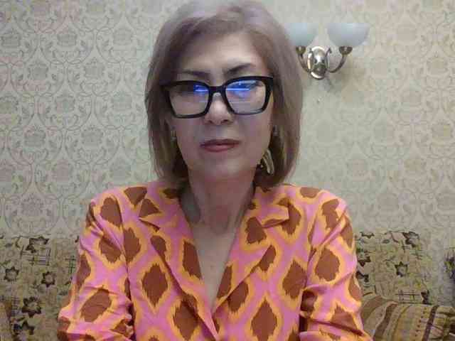 ElegantLady00 webcam