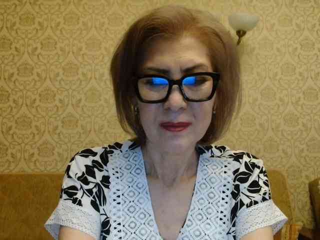 ElegantLady00 webcam