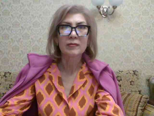 ElegantLady00 webcam