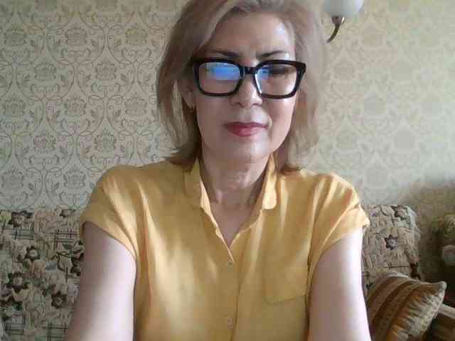 ElegantLady00 webcam