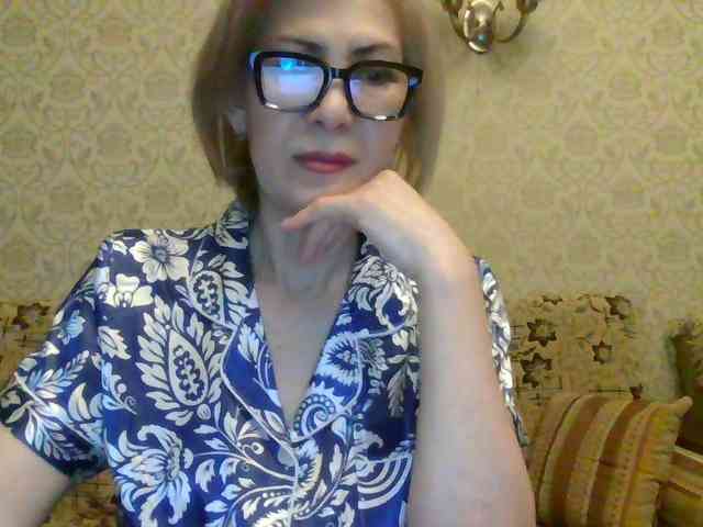 ElegantLady00 webcam
