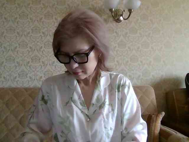 ElegantLady00 webcam