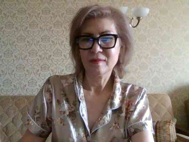 ElegantLady00 webcam