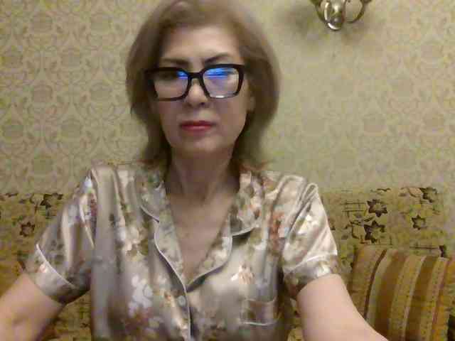 Elegant00Lady