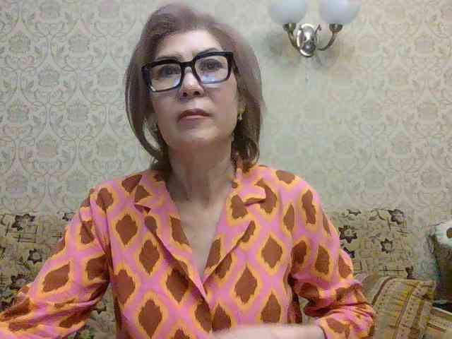 ElegantLady00 webcam
