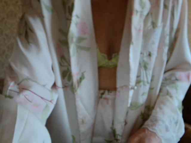 ElegantLady00 webcam