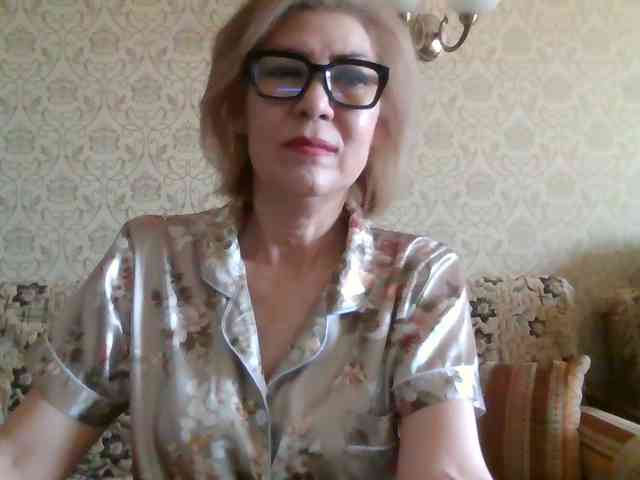 ElegantLady00 webcam