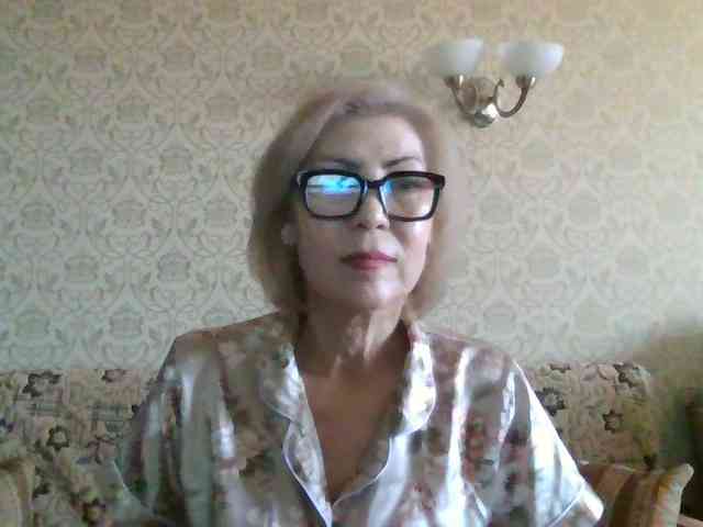 ElegantLady00 webcam