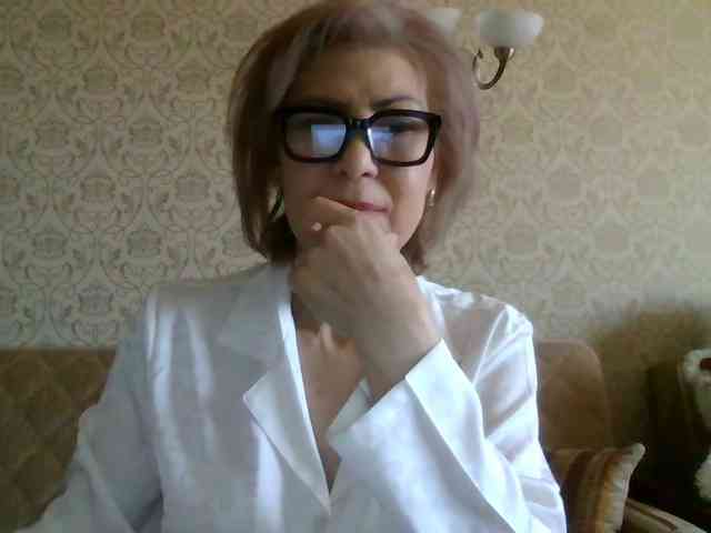 Model: ElegantLady00