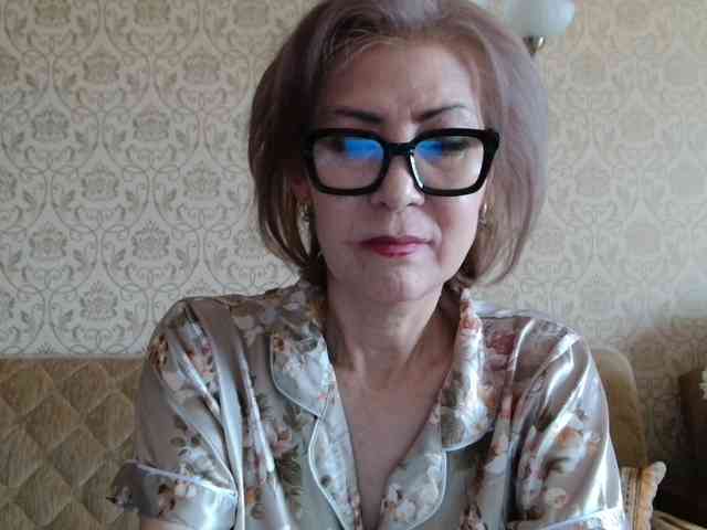ElegantLady00 webcam